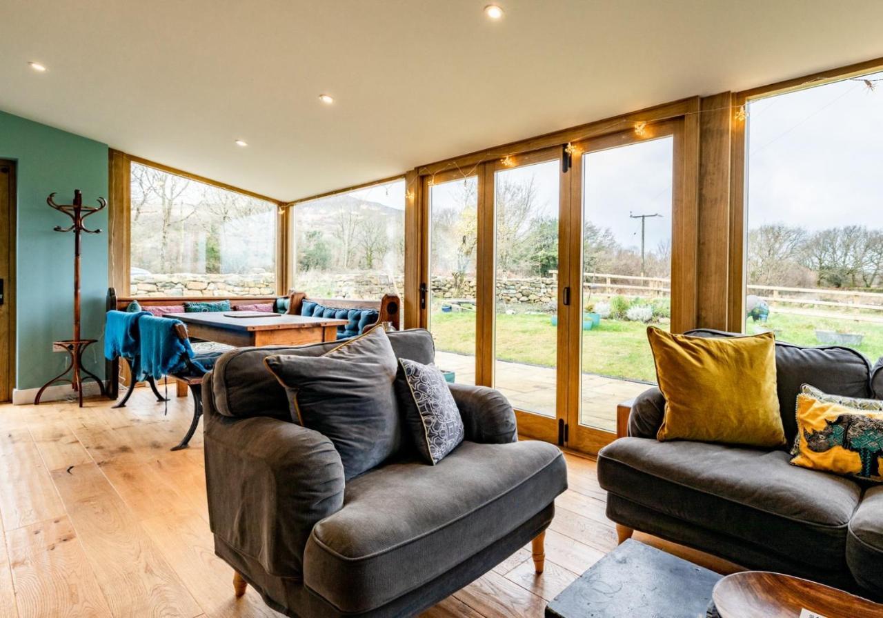 Penrhiw - A Country Cottage With Mountain Views Newport  Eksteriør billede