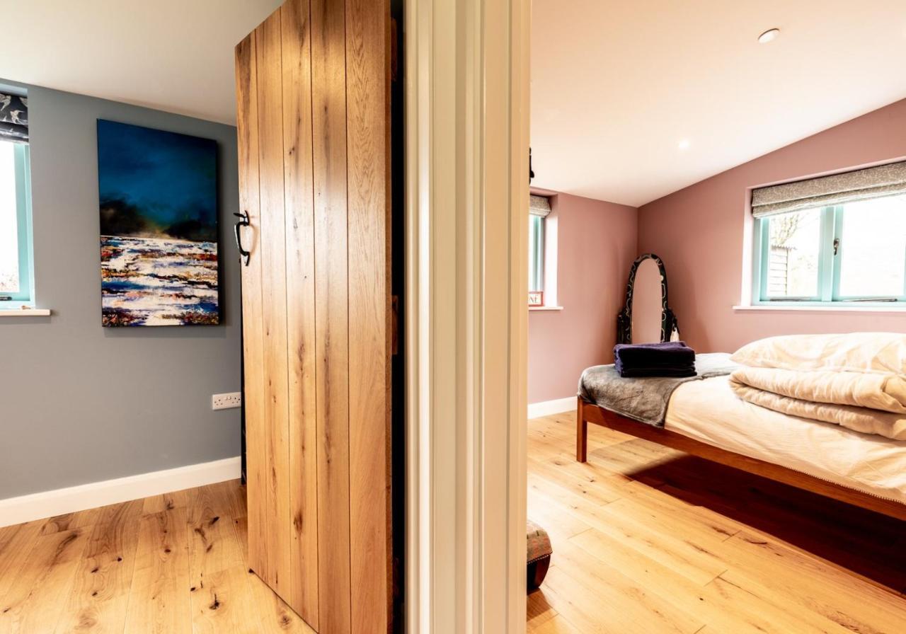Penrhiw - A Country Cottage With Mountain Views Newport  Eksteriør billede